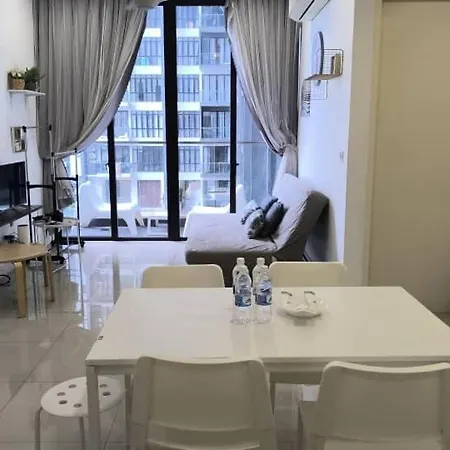 Comfort Stay 4Pax-4 Min To Legoland Nusajaya  Exterior photo